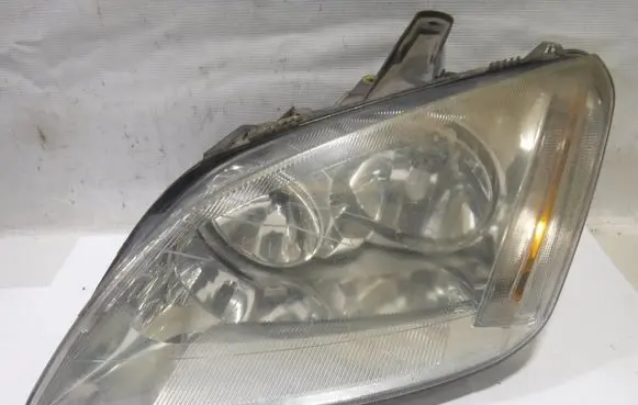 Ford Focus C-MAX Headlight/headlamp 1347463 1323644 3M5113101AA