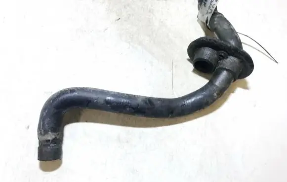 Audi A4 S4 B5 8D Engine coolant pipe/hose 8d0819373e