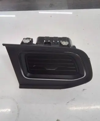 Renault Master III Dashboard side air vent grill/cover trim 682608914R