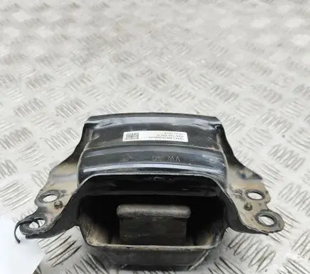 Audi Q3 F3 Engine mount bracket 5QA199555C
