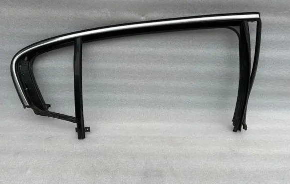 Volkswagen PASSAT B7 Rubber seal rear door window/glass 3AE845212