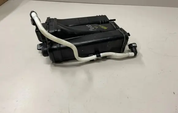 Volkswagen Polo VI Active carbon filter fuel vapour canister 2Q0201801A 2Q0201801