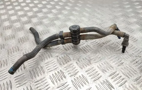 Skoda Fabia Mk2 (5J) Fuel line/pipe/hose 