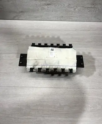 Tesla Model 3 Passenger airbag 1077824cnf 0080P1120015 641046811D