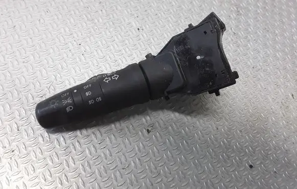 Nissan Primera Indicator stalk 25540AV600