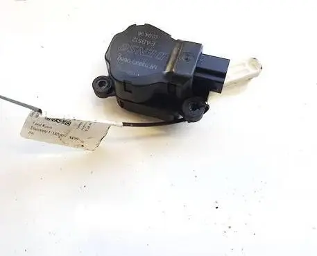 Land Rover Discovery 3 - LR3 Air flap motor/actuator MF1139300680