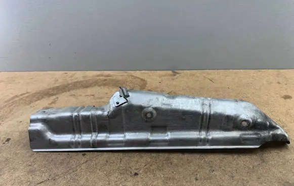 BMW 7 F01 F02 F03 F04 Heat shield in engine bay 8511809 11628511809 11627801644