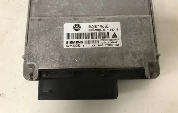 Volkswagen Touareg I Transfer box differential control unit 0AD927755BE