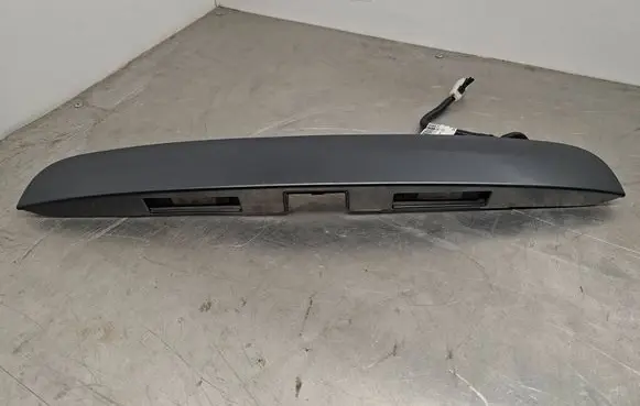 Nissan Note (E11) Trunk door license plate light bar 