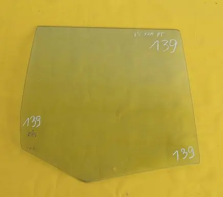 Volkswagen Golf IV Rear door window glass
