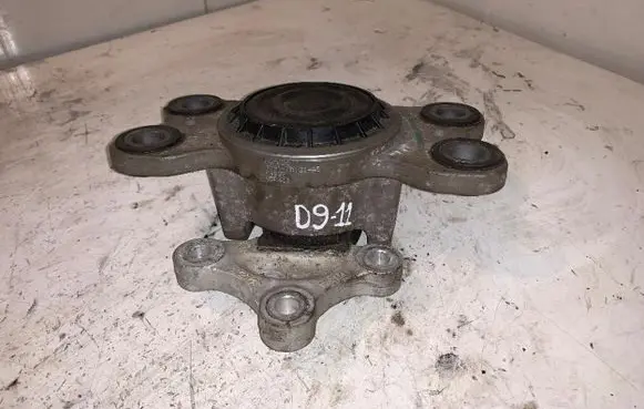 Volvo XC90 Engine mount bracket 9g917M121AB D911