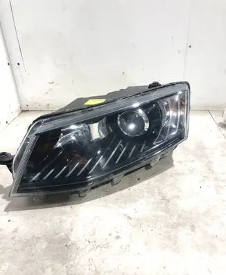 Skoda Octavia Mk3 (5E) Headlight/headlamp 5E1941015B