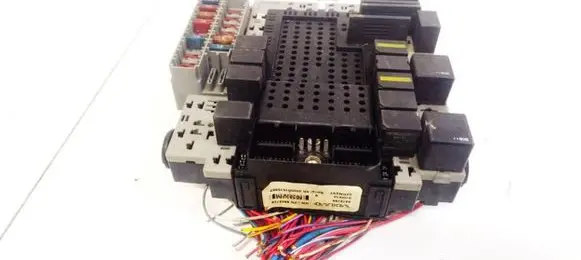 Volvo S60 Fuse box set 8645729 8676286