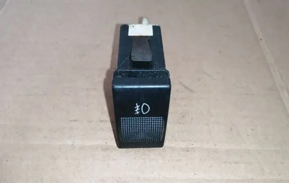 Fog light switch
