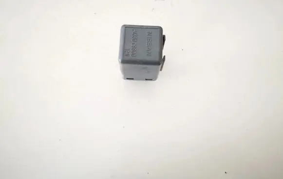 Nissan Almera N16 Other relay 24330c9900