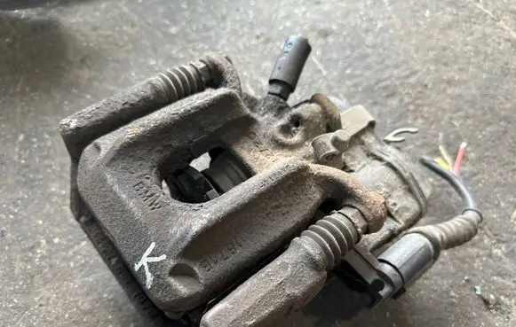 BMW X3 F25 Rear brake caliper