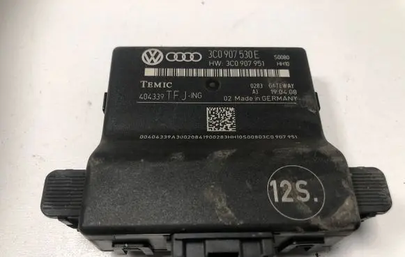 Volkswagen PASSAT B6 Other control units/modules 3C0907530E