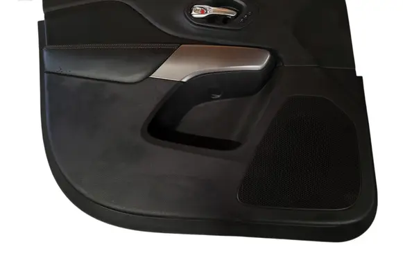 Jeep Cherokee Front door card panel trim 3678589