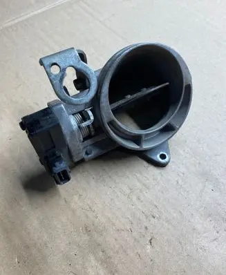 BMW 5 E39 Throttle valve 1703562 1363 48972