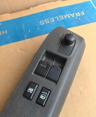Opel Agila B Quarter vent window switch 62J102468T