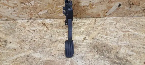 Volvo XC60 Accelerator pedal position sensor 31329058