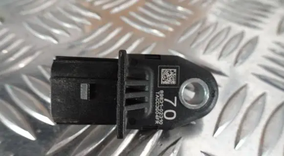 Toyota Corolla E210 E21 Airbag deployment crash/impact sensor 89831-02310