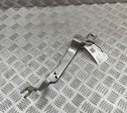 Audi A6 S6 C7 4G Front bumper mounting bracket 4G0807592B