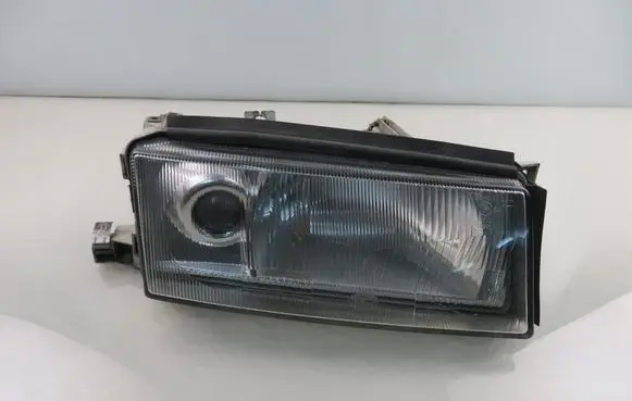 Skoda Octavia Mk1 (1U) Headlight/headlamp 24608600