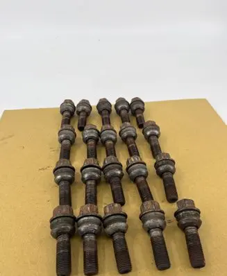 Nuts/bolts