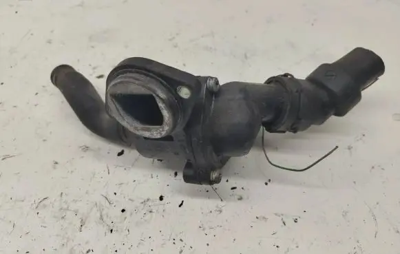 Thermostat/thermostat housing