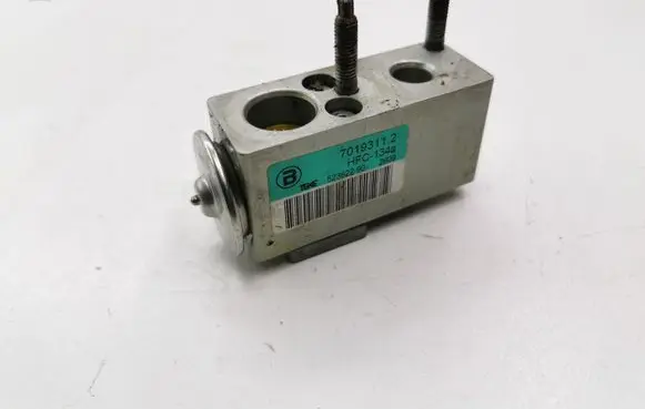 Air conditioning (A/C) expansion valve