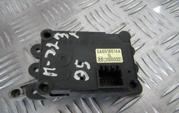 Mazda 323 F Air flap motor/actuator ga601r01aa