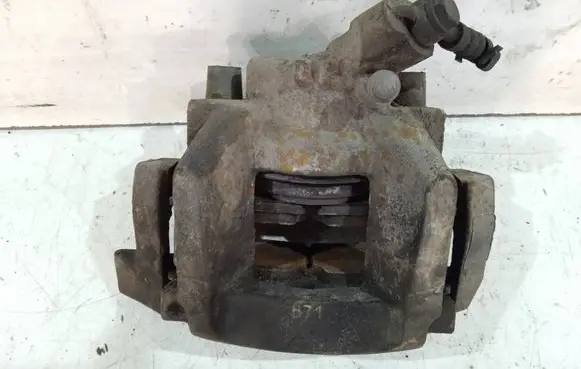 Peugeot 508 Front brake caliper 