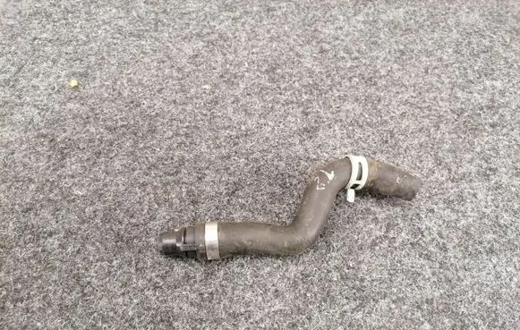 Volvo XC90 Engine coolant pipe/hose 31368487