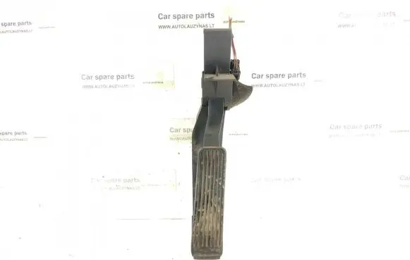 Mercedes-Benz E W211 Accelerator throttle pedal 2113000904 2113010001