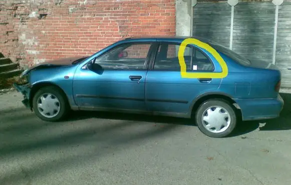Rear vent window glass