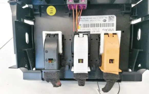 Audi A1 Other control units/modules 8X0907063 P4040234