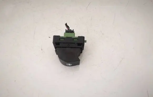 Fiat Tipo Electric window control switch B569