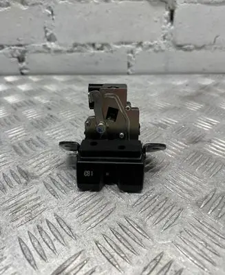KIA Ceed Tailgate/trunk/boot lock/catch/latch 812301H000