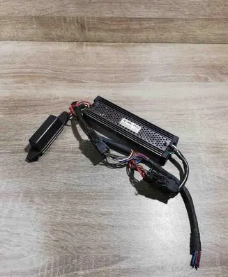 Audi 100 S4 C4 Sound amplifier 447035225 37879