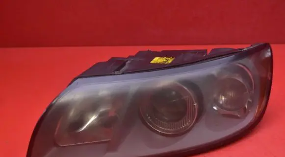Volvo V50 Headlight/headlamp 30698885