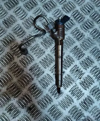 Maserati Levante Fuel injector 0445110523