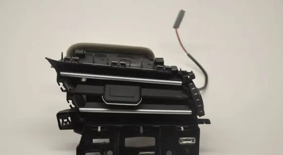 Volkswagen PASSAT B8 Dashboard air vent grill cover trim 3G2819702A