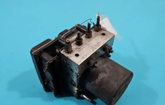 Toyota Avensis T270 ABS Pump 0265235406 IMPRK1375269