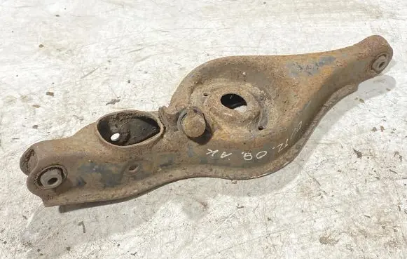 Mitsubishi Outlander Rear upper control arm/wishbone