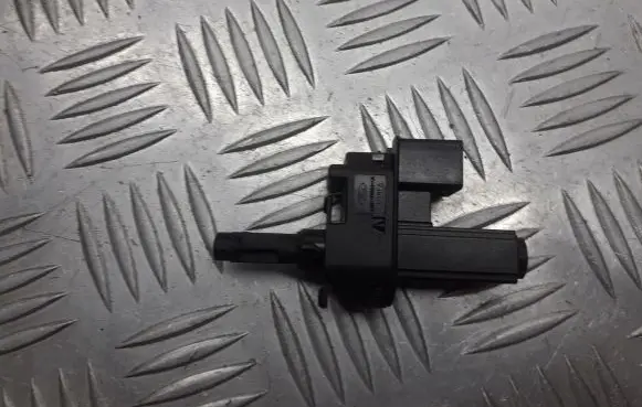 Ford Focus Clutch pedal sensor 4M5T-7C534-AA