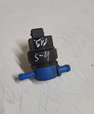 Mercedes-Benz E W210 Turbo solenoid valve 0004703393