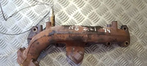 Mercedes-Benz E W124 Exhaust manifold 1111421501