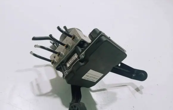 BMW 5 E60 E61 ABS Pump 0265236020 06110110106