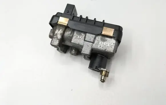 Renault Captur Turbo 6NW009550 767649 G59